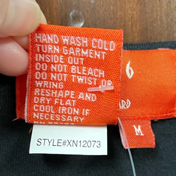 Metro 6 Nina Leonard Black Scoop Neck Floral Jeweled 3/4 Sleeve Top Size Medium - Picture 8 of 8